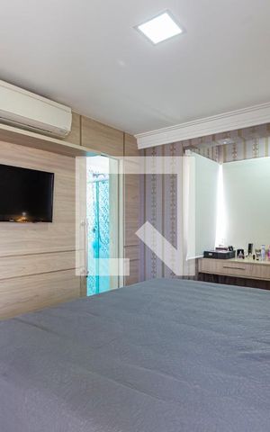 Apartamento à venda com 128m², 3 quartos e 3 vagas Apartamento à venda com 128m², 3 quartos e 3 vagasSuite 3