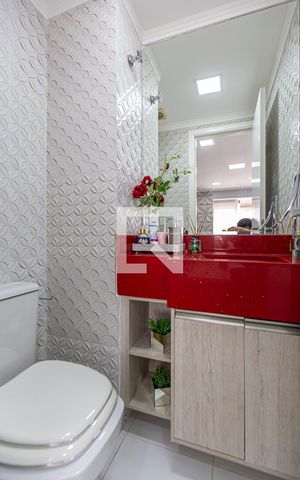 Apartamento à venda com 128m², 3 quartos e 3 vagas Apartamento à venda com 128m², 3 quartos e 3 vagasLavabo