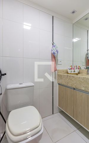 Apartamento à venda com 128m², 3 quartos e 3 vagas Apartamento à venda com 128m², 3 quartos e 3 vagasBanheiro da Suite 1