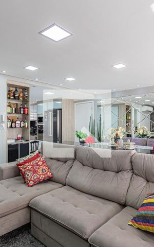 Apartamento à venda com 128m², 3 quartos e 3 vagas Apartamento à venda com 128m², 3 quartos e 3 vagasSala