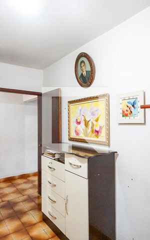 Casa à venda com 212m², 4 quartos e 2 vagas Casa à venda com 212m², 4 quartos e 2 vagasQuarto 03