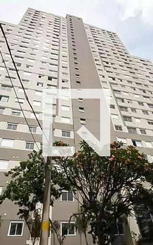 Apartamento à venda com 35m², 2 quartos e 1 vaga Apartamento à venda com 35m², 2 quartos e 1 vagaFachada