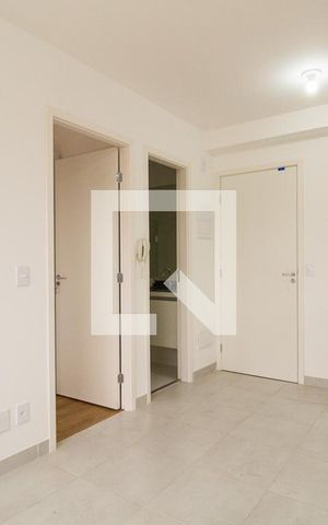 Apartamento à venda com 35m², 2 quartos e 1 vaga Apartamento à venda com 35m², 2 quartos e 1 vagaSala