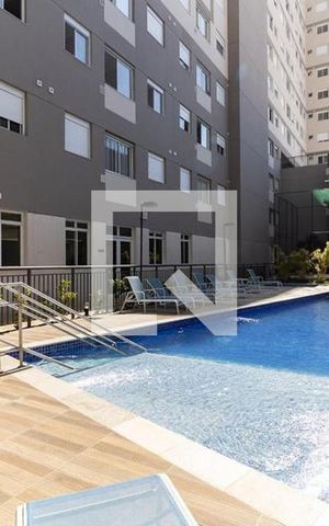 Apartamento à venda com 35m², 2 quartos e 1 vaga Apartamento à venda com 35m², 2 quartos e 1 vagaÁrea comum - Piscina