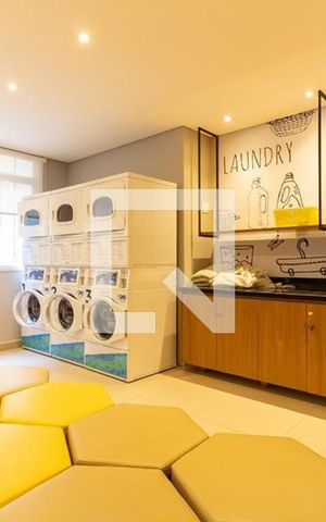 Apartamento à venda com 35m², 2 quartos e 1 vaga Apartamento à venda com 35m², 2 quartos e 1 vagaÁrea comum - Lavanderia