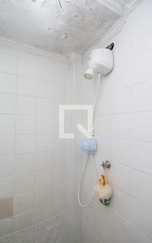 Apartamento à venda com 84m², 2 quartos e 1 vaga Apartamento à venda com 84m², 2 quartos e 1 vagaBanheiro
