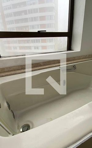 Apartamento à venda com 74m², 1 quarto e 1 vagaBanheira do Banheiro