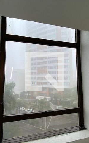 Apartamento à venda com 74m², 1 quarto e 1 vagaJanela do Banheiro