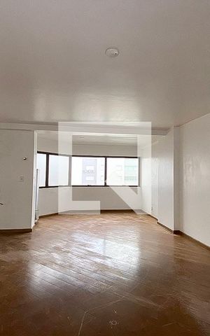 Apartamento à venda com 74m², 1 quarto e 1 vagaSala