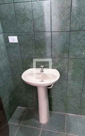 Casa para alugar com 380m², 4 quartos e 4 vagas Casa para alugar com 380m², 4 quartos e 4 vagasBanheiro 3