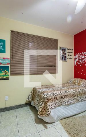 Casa à venda com 300m², 3 quartos e 6 vagas Casa à venda com 300m², 3 quartos e 6 vagasQuarto 1