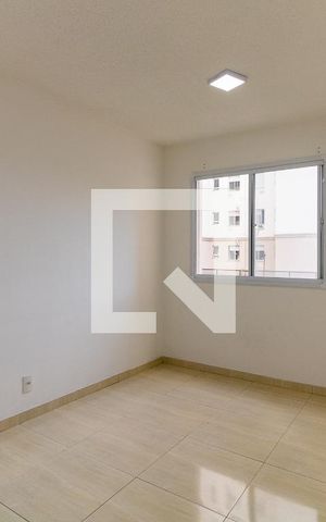Apartamento à venda com 40m², 2 quartos e sem vaga Apartamento à venda com 40m², 2 quartos e sem vagaSala