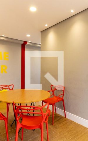 Apartamento à venda com 40m², 2 quartos e sem vaga Apartamento à venda com 40m², 2 quartos e sem vagaCinema