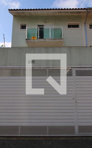 Casa à venda com 170m², 3 quartos e 3 vagasFachada