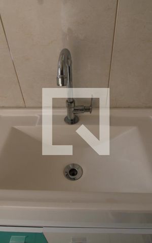 Casa à venda com 170m², 3 quartos e 3 vagasPia banheiro da suíte 2