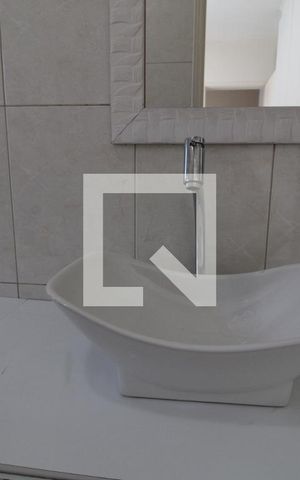 Casa à venda com 170m², 3 quartos e 3 vagasPia banheiro da supite 3
