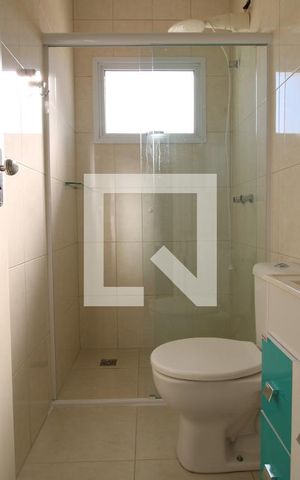 Casa à venda com 170m², 3 quartos e 3 vagasBanheiro da suíte 2