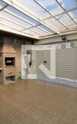 Casa à venda com 170m², 3 quartos e 3 vagasChurrasqueira