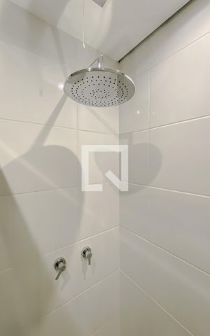 Apartamento à venda com 118m², 2 quartos e 1 vaga Apartamento à venda com 118m², 2 quartos e 1 vagaDetalhe Banheiro 2
