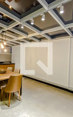 Apartamento à venda com 118m², 2 quartos e 1 vaga Apartamento à venda com 118m², 2 quartos e 1 vagaVaranda gourmet