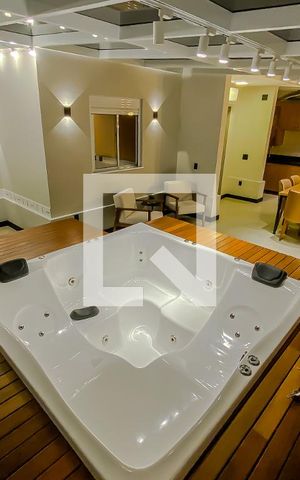 Apartamento à venda com 118m², 2 quartos e 1 vaga Apartamento à venda com 118m², 2 quartos e 1 vagaVaranda Gourmet