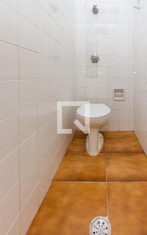 Apartamento à venda com 100m², 3 quartos e 1 vaga Apartamento à venda com 100m², 3 quartos e 1 vagaBanheiro de Serviço