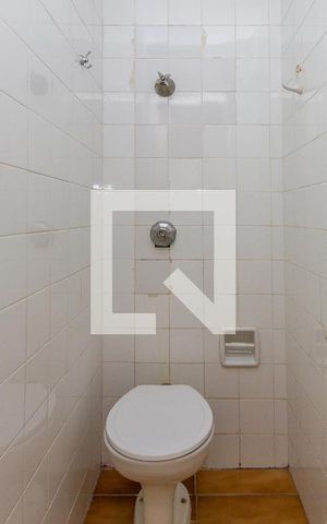 Apartamento à venda com 100m², 3 quartos e 1 vaga Apartamento à venda com 100m², 3 quartos e 1 vagaBanheiro de Serviço