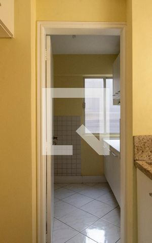 Apartamento para alugar com 80m², 2 quartos e 1 vagaÁrea de Serviço
