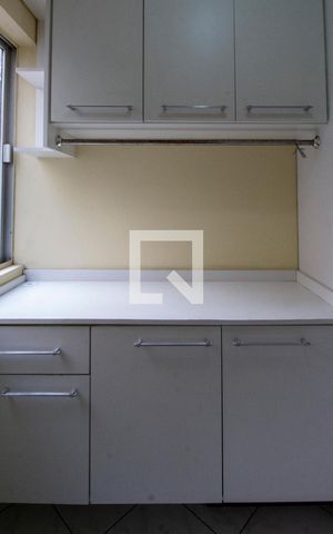 Apartamento para alugar com 80m², 2 quartos e 1 vagaÁrea de Serviço