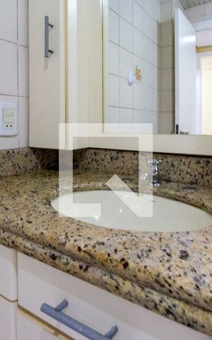 Apartamento para alugar com 80m², 2 quartos e 1 vagaBanheiro