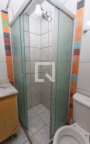 Apartamento para alugar com 40m², 2 quartos e 1 vaga Apartamento para alugar com 40m², 2 quartos e 1 vagaBanheiro