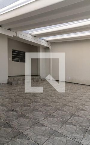 Casa à venda com 70m², 2 quartos e 1 vaga Casa à venda com 70m², 2 quartos e 1 vagaGaragem