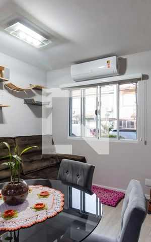 Casa de condomínio à venda com 100m², 3 quartos e 1 vaga Casa de condomínio à venda com 100m², 3 quartos e 1 vagaSala