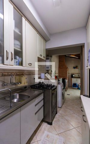 Casa de condomínio à venda com 100m², 3 quartos e 1 vaga Casa de condomínio à venda com 100m², 3 quartos e 1 vagaCozinha