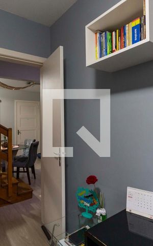 Casa de condomínio à venda com 100m², 3 quartos e 1 vaga Casa de condomínio à venda com 100m², 3 quartos e 1 vagaEscritório