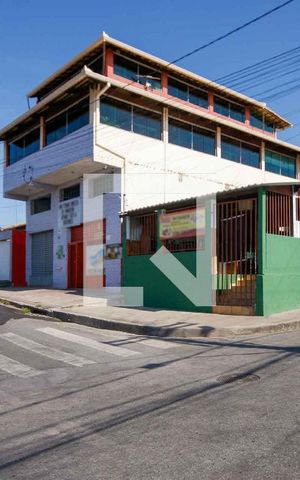 Casa para alugar com 360m², 2 quartos e 3 vagas Casa para alugar com 360m², 2 quartos e 3 vagasFachada