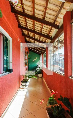 Casa para alugar com 360m², 2 quartos e 3 vagas Casa para alugar com 360m², 2 quartos e 3 vagasvaranda