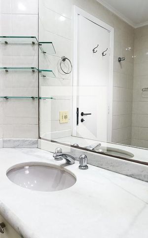 Apartamento à venda com 150m², 4 quartos e 3 vagasBanheiro 3