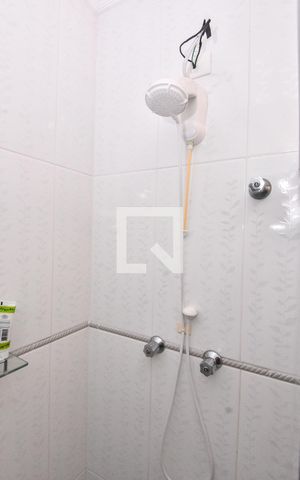 Casa à venda com 151m², 3 quartos e 2 vagasBanheiro da Suíte