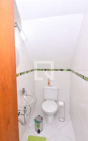 Casa à venda com 151m², 3 quartos e 2 vagasLavabo