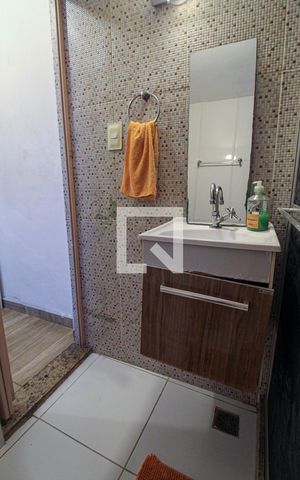 Casa de condomínio à venda com 115m², 5 quartos e 1 vaga Casa de condomínio à venda com 115m², 5 quartos e 1 vagaBanheiro Social
