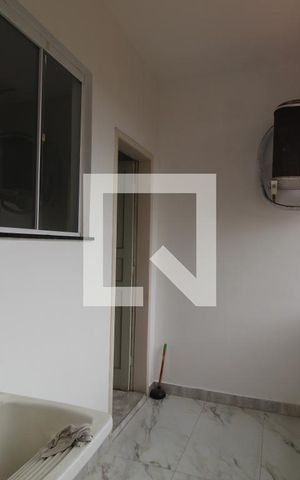Casa à venda com 200m², 3 quartos e 1 vagaÁrea de serviço