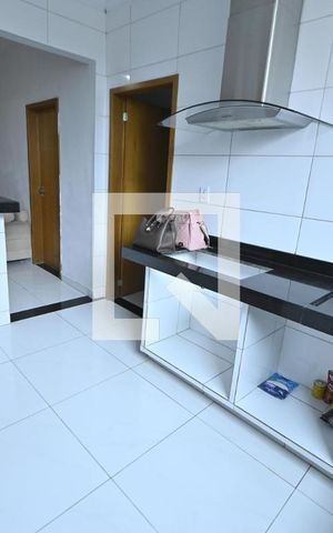 Casa à venda com 80m², 3 quartos e 2 vagasCozinha