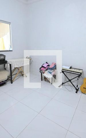 Casa à venda com 80m², 3 quartos e 2 vagasQuarto 3