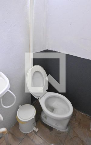 Casa à venda com 80m², 3 quartos e 2 vagasLavabo