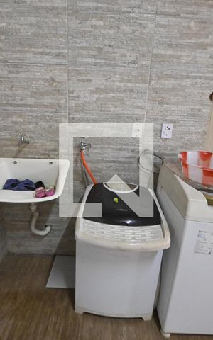 Casa à venda com 80m², 3 quartos e 2 vagasÁrea de Serviço