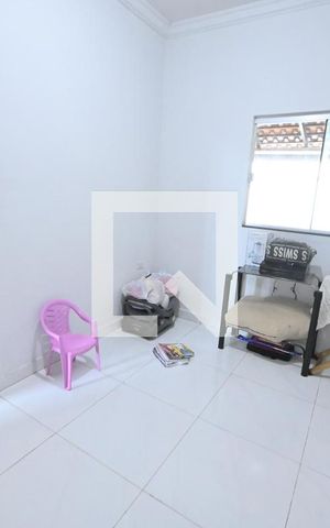 Casa à venda com 80m², 3 quartos e 2 vagasQuarto 3