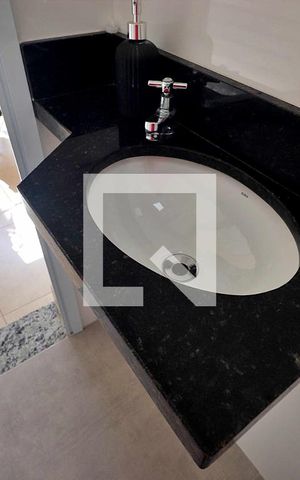 Apartamento à venda com 108m², 2 quartos e 1 vagaBanheiro de Serviço