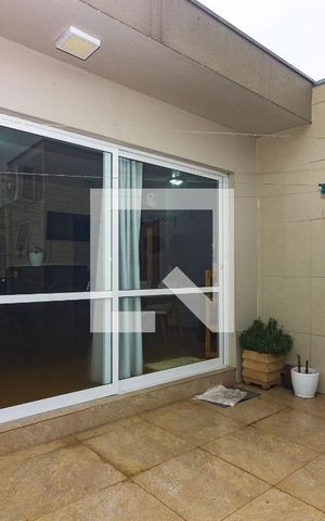 Apartamento à venda com 128m², 4 quartos e sem vaga Apartamento à venda com 128m², 4 quartos e sem vagaÁrea Externa