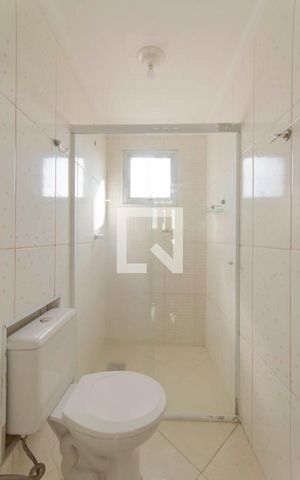 Apartamento à venda com 49m², 2 quartos e 1 vaga Apartamento à venda com 49m², 2 quartos e 1 vagaBanheiro